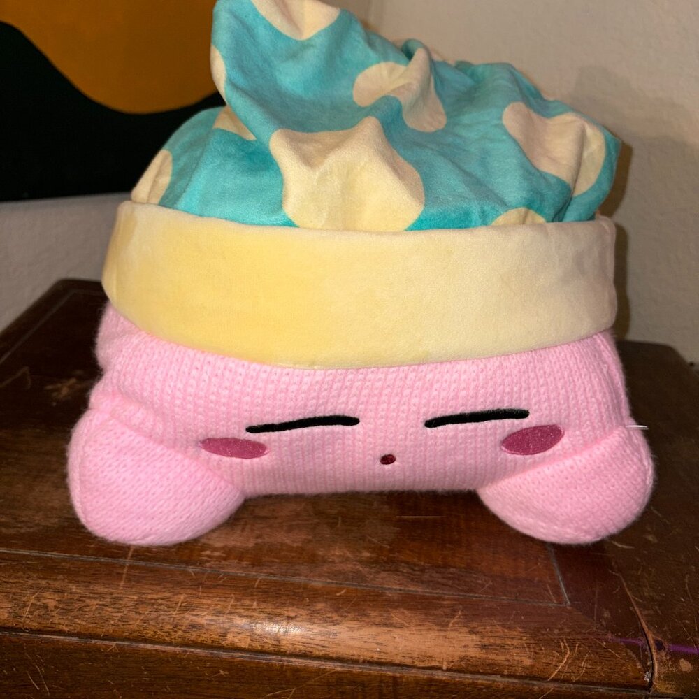 Nintendo Kirby Nujguru Knit Plush Pillow – Ice Cream Sleeping Kirby Cushion